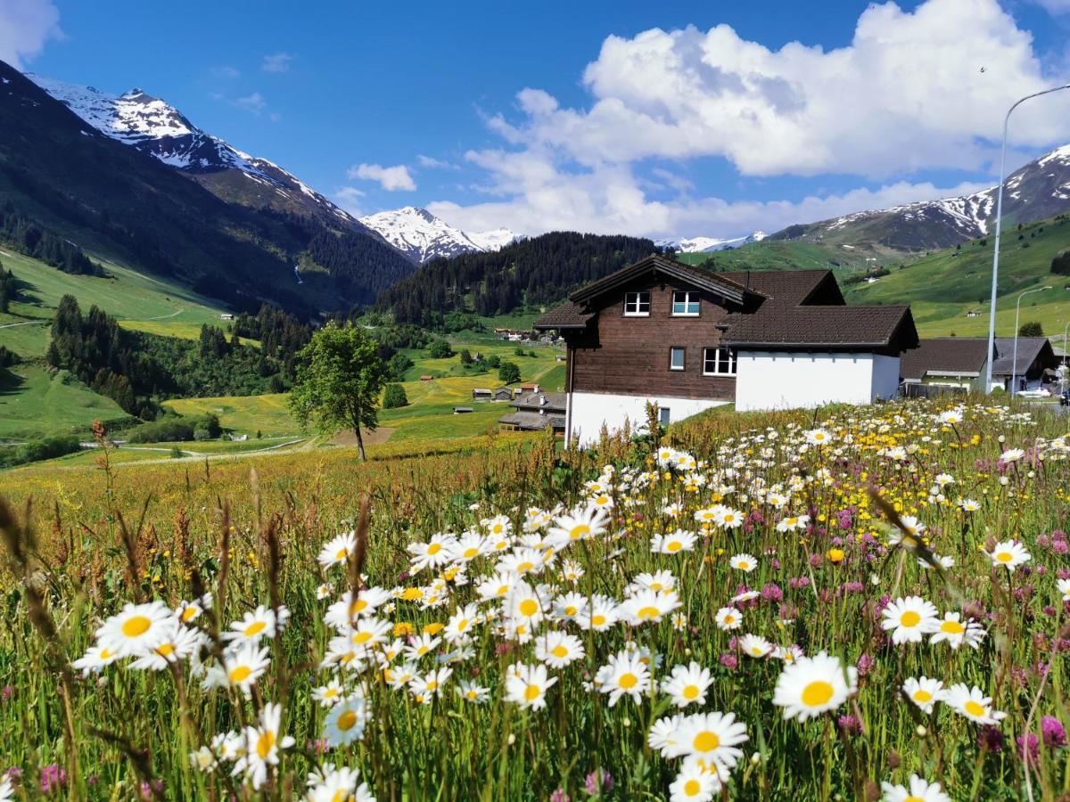 Apartmán Tgesa Dutg Grond Sedrun Exteriér fotografie